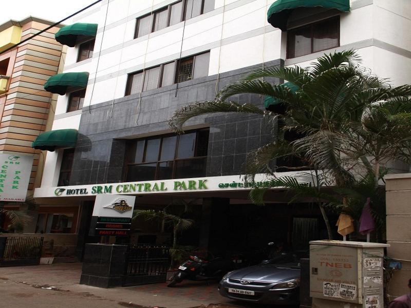 Hotel S R M Central Park Csennai Kültér fotó